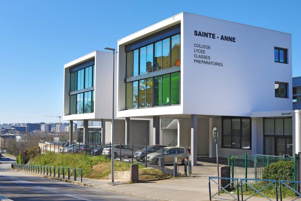 Casier scolaire au Lycée Sainte-Anne à Brest